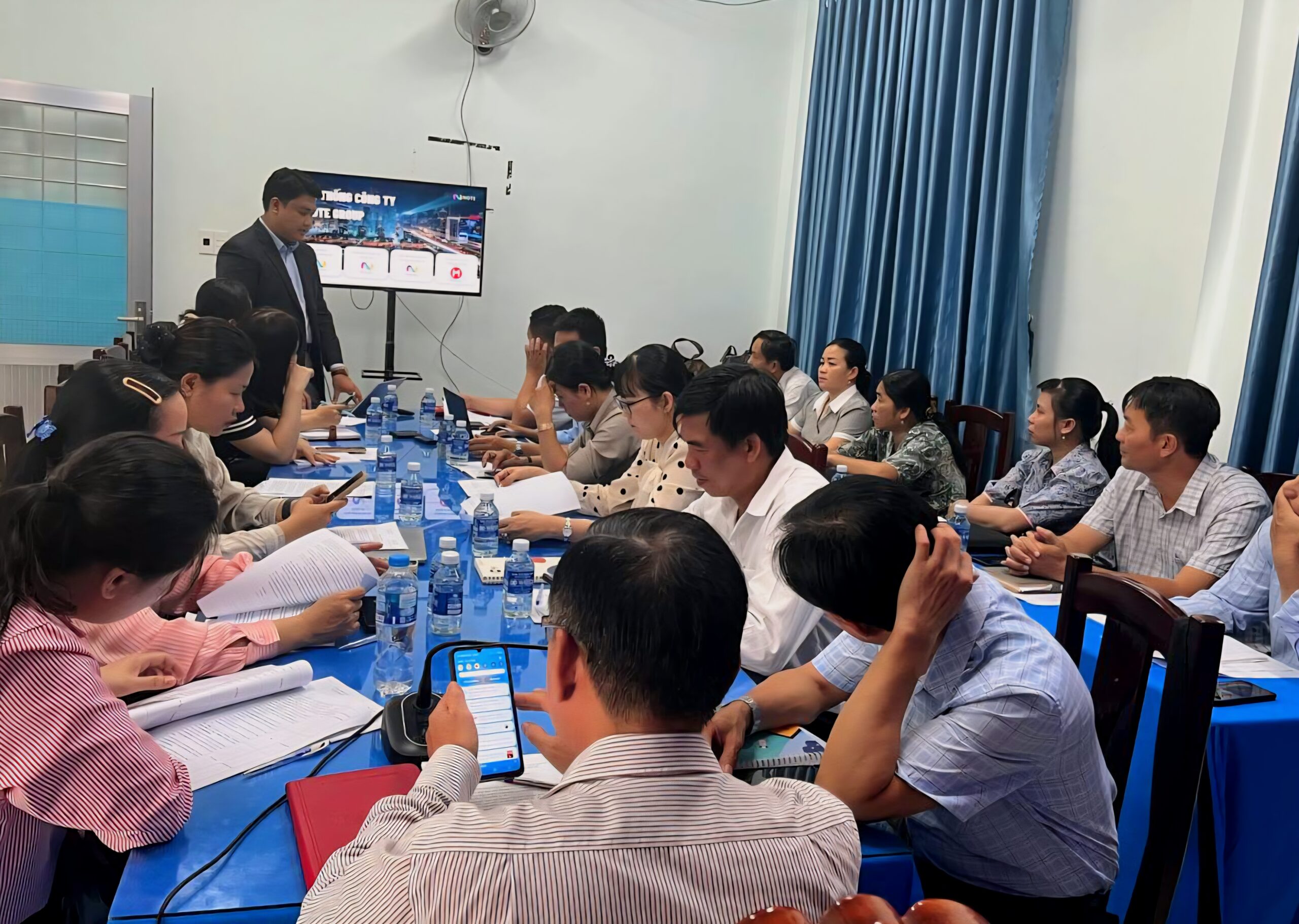 Đại diện Công ty Cổ phần NOTE Việt Nam chia sẻ các giải pháp công nghệ