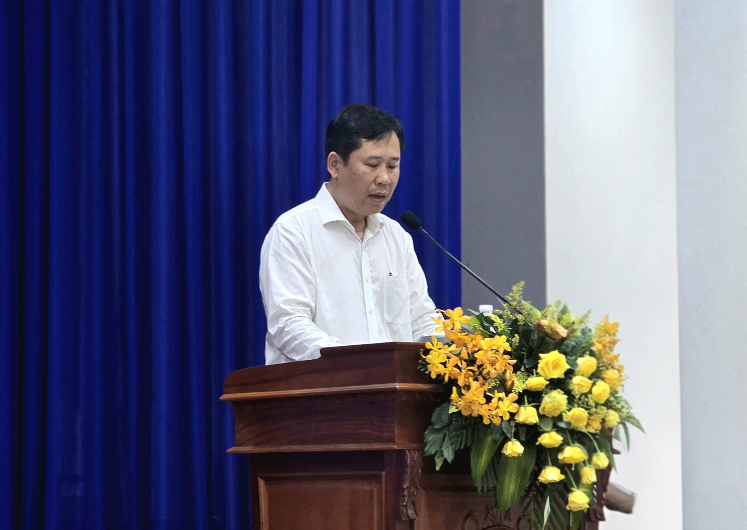 Đồng Chí Huỳnh Trung Tín - Phó Bí thư Đảng Ủy - Chủ tịch UBND xã Mỏ Cày