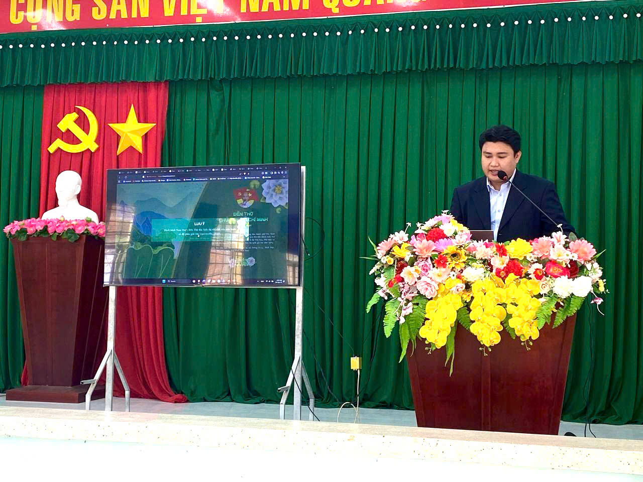 Hội thảo tại xã Tân Hào – Số hóa di tích lịch sử